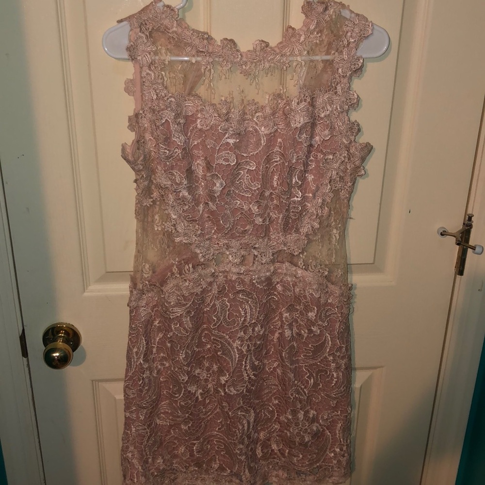 Beautiful dress!